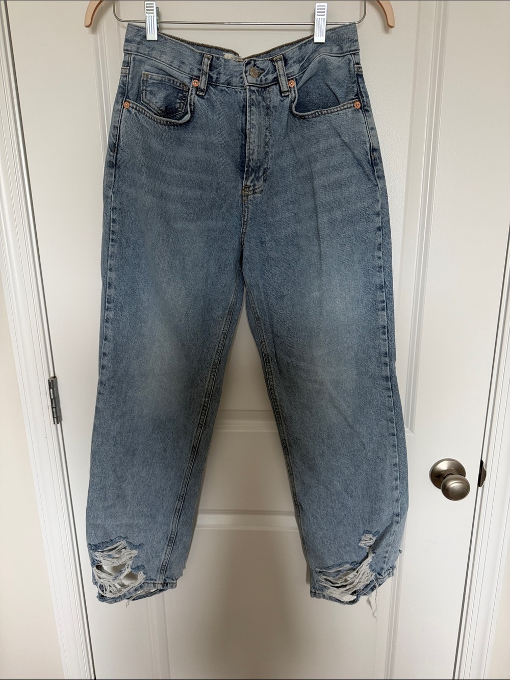 We The Free Light Blue Distressed Boyfriend Jeans